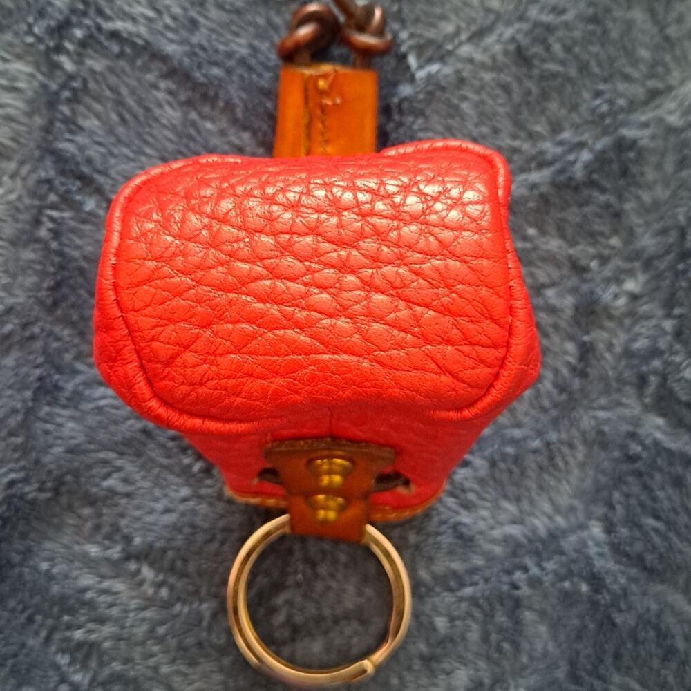Vintage Dooney & Bourke RARE Pebbled Leather Drawstring Keychain Coin Pouch Red - Picture 7 of 7